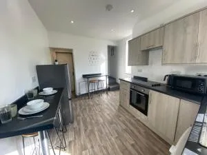 Silver Stag Properties, 4 BR Property - Castle Gresley