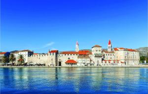 Two-Bedroom Apartment In Trogir