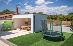 Lovely Home In Loborika With Wifi