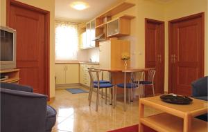 2 Bedroom Amazing Apartment In Novigrad