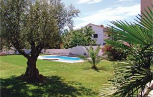 2 Bedroom Amazing Apartment In Novigrad