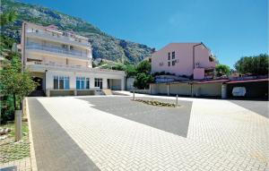 Stunning Apartment In Makarska With 1 Bedrooms And Wifi