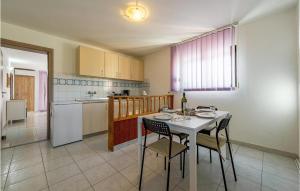Awesome Apartment In Sveti Filip I Jakov With 1 Bedrooms And Wifi