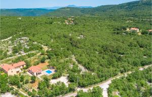 2 Bedroom Gorgeous Home In Trget