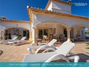 Villa Bella by HMR Holidays