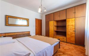 Apartment Don Petra Katunarica Cr