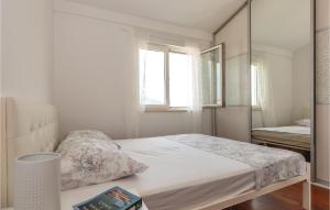 Two Bedroom Apartment in Metkovic