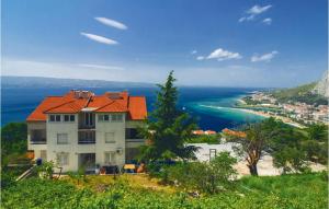 Amazing Home In Omis With Wifi