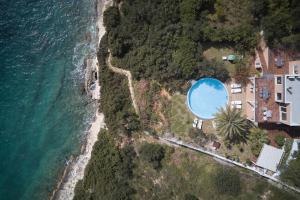 Seafront Villa Longobardi