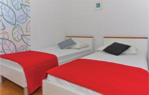 Two-Bedroom Apartment In Vodice