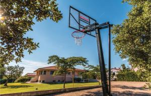 Gorgeous Home In Pula With Wifi