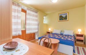 Two-Bedroom Apartment In Porec