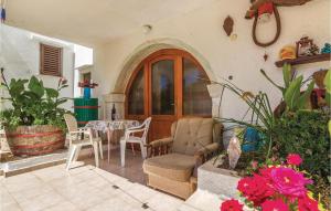 2 Bedroom Beautiful Apartment In Porec 