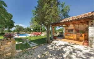 Holiday Home Manjadvorci Iv