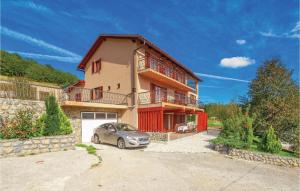 7 Bedroom Pet Friendly Home In Crni Kal 