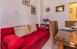 Three-Bedroom Apartment In Medulin