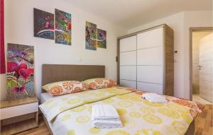Three-Bedroom Apartment In Medulin