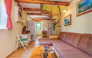 Beautiful Home In Silo With House Sea View 