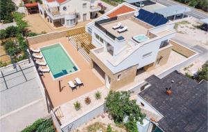 Amazing Home In Pirovac With Jacuzzi