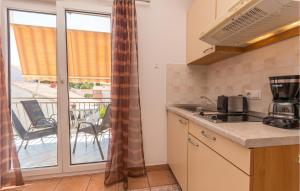 Nice Apartment In Sveti Filip I Jakov With 1 Bedrooms And Wifi