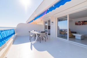 1-Br Apartment Sea View Terrace & Parking