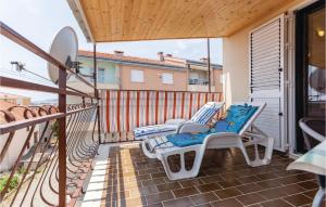3 Bedroom Stunning Apartment In Trogir