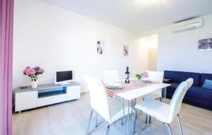 One-Bedroom Apartment In Cavtat