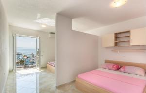 Amazing Apartment In Krvavica With Wifi 
