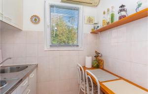 Beautiful Apartment In Linardici