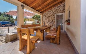 1 Bedroom Cozy Home In Sibenik-Brodarica 