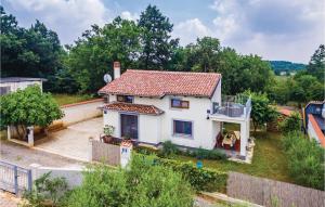 Two-Bedroom Holiday Home In Medulin