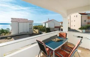 Amazing Apartment In Vidalici With Wifi - Kustići