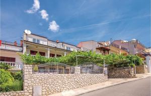 Cozy Apartment In Crikvenica With Wifi