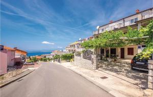 Cozy Apartment In Crikvenica With Wifi