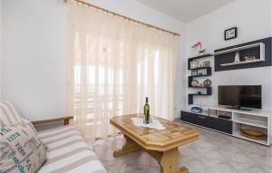 Gorgeous Apartment In Lukovo Sugarje