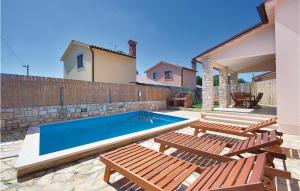 2 Bedroom Cozy Home In Liznjan