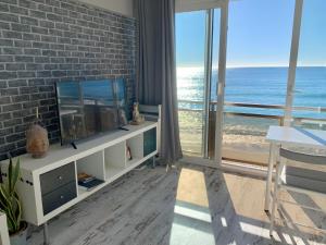 Malibu - “Vive en la playa” “Live on the beach”