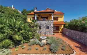 Cozy Home In Bregi With Wifi