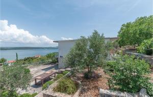 Apartment Put Rajica