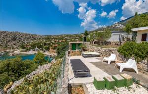 Lovely Home In Cesarica 