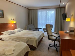Deluxe Family Room room in Hotel Ambasador Chojny