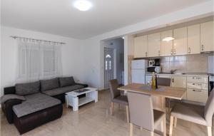 Awesome Apartment In Klek With 1 Bedrooms And Wifi