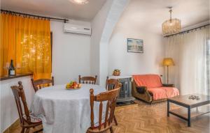 Beautiful Apartment In Jurandvor