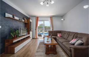 3 Bedroom Stunning Home In Labin 