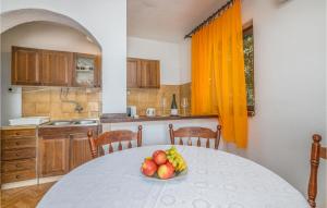 Beautiful Apartment In Jurandvor