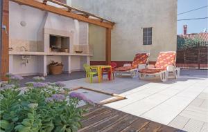 3 Bedroom Beautiful Home In Pula 