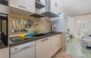 Beautiful apartment in Mali Losinj with 2 Bedrooms and WiFi