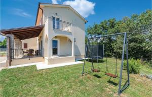Beautiful Home In Bregi With 4 Bedrooms, Wifi And Outdoor Swimming Pool