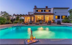 Lovely Home In Loborika