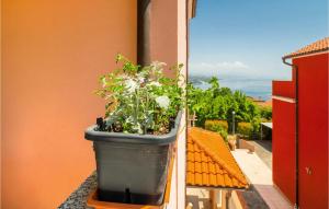 1 Bedroom Nice Apartment In Volosko